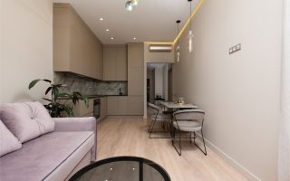 Astuces ingénieuses pour délimiter la cuisine et le salon tout en maximisant l'espace